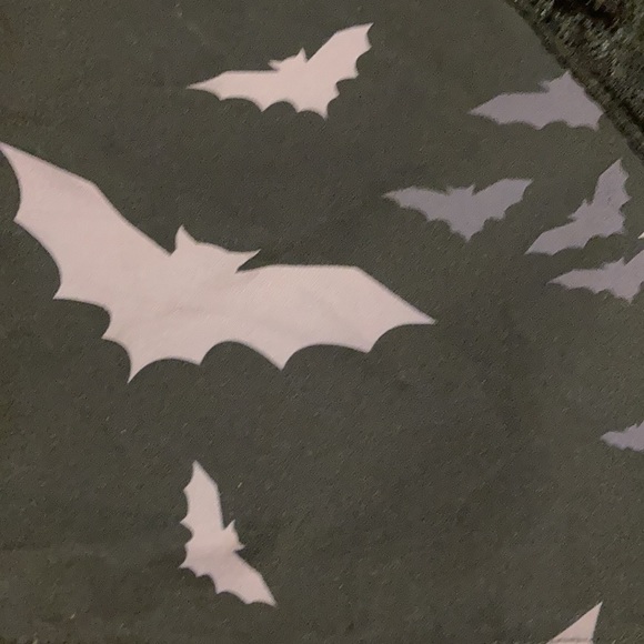 SHEIN Bat Pajama Set - Picture 4 of 7